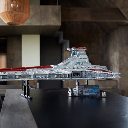 Star Wars™ Venator-Class Republic Attack Cruiser™