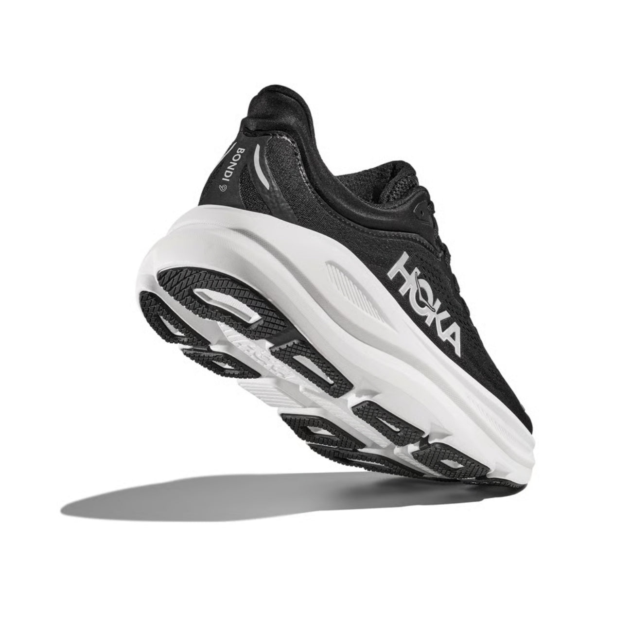 BONDI 9 - BLACK/WHITE