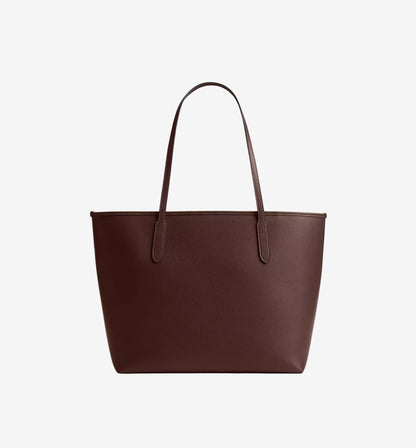 Mollie Tote Bag in Signature Canvas