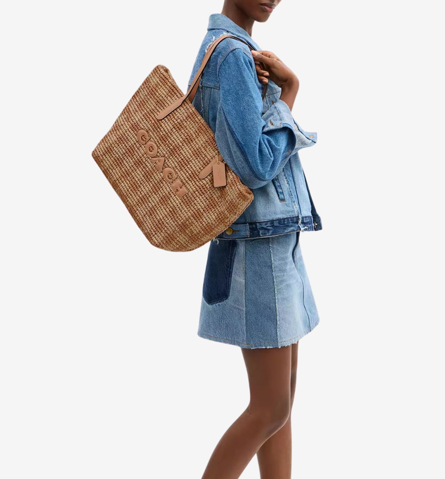 Mollie Tote Bag in Signature Canvas