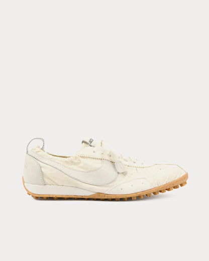 Jacquemus - Moon (Women's)